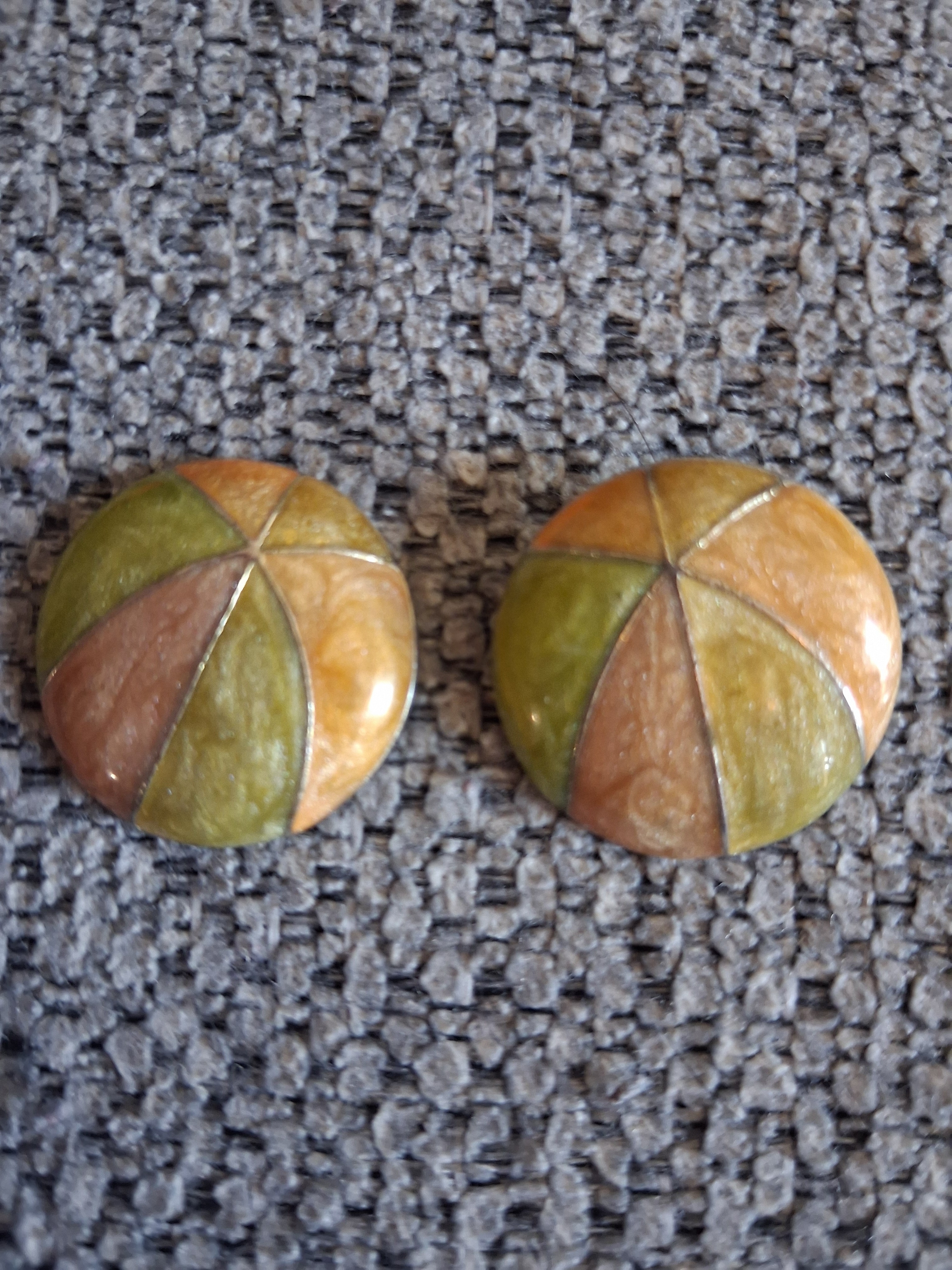 Vintage Round Tri-Color Earrings - Olive, Tan, Gold